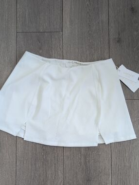 l*space White - Unmatched Textured Skort